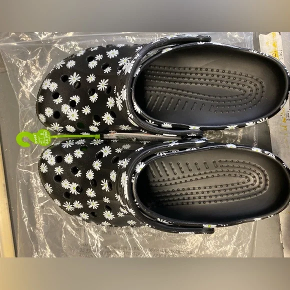 Womans 12.5 Black Daisy Clogs - Picture 2 of 2